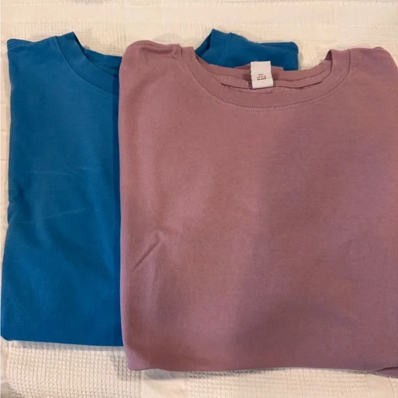 Old Navy Pink and Blue Vintage Tee - Picture 1 of 7